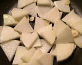 節約簡単!豚こま肉と根菜のゴマ風味炒め煮作り方3写真