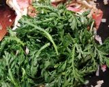 春菊とシーチキンのトマトソース煮作り方2写真