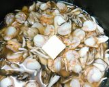 帆立と舞茸の炊き込みご飯♡バター醤油味作り方5写真