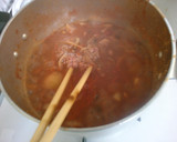 挽き肉と　玉ねぎ　しめじの　トマト煮込み作り方4写真
