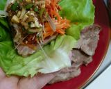 〈おかず〉塩ゆで豚のネギダレ野菜包み作り方4写真
