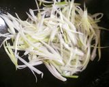 簡単ヘルシー☆白滝のピリ辛ラーメン作り方1写真