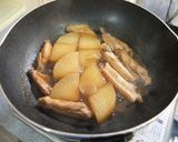 生姜の香り豊かな鶏手羽中と大根の煮物作り方5写真