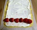❀ごろっと苺のヨーグルトロールケーキ❀作り方5写真