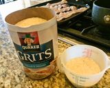 アメリカの朝ごはん　基本のコーングリッツ作り方1写真