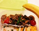 ソース焼うどん☆2皿盛り＊果物添え作り方1写真