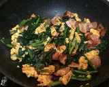 簡単料理☆ベーコンとほうれん草の卵炒め作り方11写真