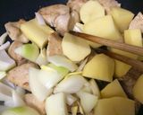むね肉とおジャガで節約チキンのトマト煮☆作り方5写真