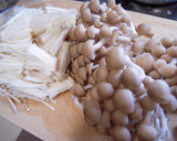 簡単☆きのこと油揚げの炊き込みご飯☆作り方1写真