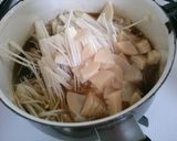 簡単　和食　筍と えのき 挽き肉の　煮物作り方3写真