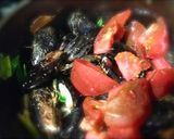 見た目が豪華！殻付きムールのワイン蒸し作り方2写真