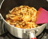 タラとしめじのピリ辛ケチャップ炒め作り方7写真