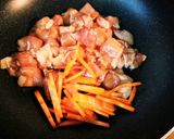 鶏もも肉とピリ辛もやし炒め❢作り方2写真