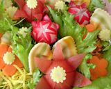 お花畑のペペロンチーノ風サラダ作り方3写真