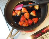 いちごバルサミコソースのブルーチーズ添え作り方2写真
