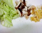 キャベツと油揚げの味噌汁作り方1写真