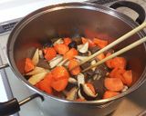 定番！おふくろ！根菜だらけの筑前煮作り方4写真