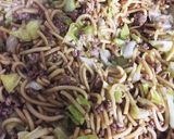 豚ひき肉で香ばし美味しぃ！そばめし作り方5写真