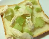 紫蘇香る❀ブロ茎×鶏ささみのトースト作り方3写真