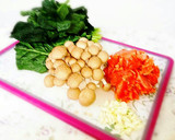 生鮭♡しめじとほうれん草の和風醤油パスタ作り方1写真