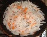 大根とシーチキン!で炒め物作り方1写真