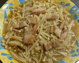 あと一品に♪エノキと焼豚のガリバタ炒め作り方5写真