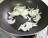 薄切り牛肉ときのこの味噌炒め作り方2写真
