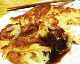 簡単！新玉ねぎだけの♡お好み焼き風作り方3写真