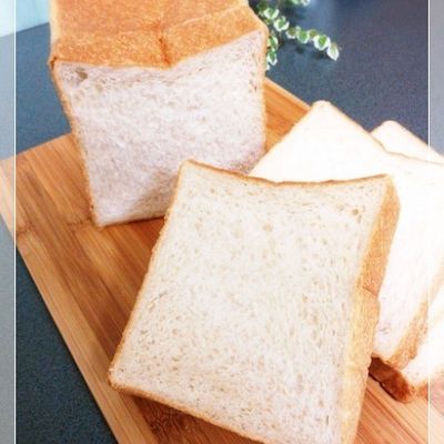 山型食パン＆角食パン（生地作りはhbで） by ＊＊てふてふ