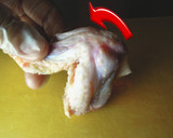 鶏手羽の骨を簡単に抜く方法作り方2写真