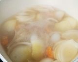 玉ねぎと人参とパセリのコンソメスープ作り方6写真
