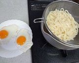 うどん焼き目玉焼き乗っけ作り方1写真