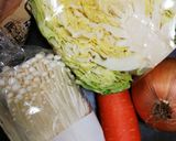 鶏ガラで。具だくさん野菜スープ作り方1写真