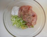 葉わさびと筍の鶏団子スープ作り方4写真