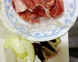 簡単！豚肉としいたけのガーリック醤油炒め作り方1写真