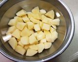材料３つだけ！じゃがバタ醤油の煮っ転がし作り方1写真