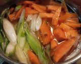 ナンプラーで料亭の味♪鶏汁作り方1写真