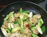 アボカドと鶏肉の塩麹炒め作り方5写真