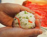 「生姜風味の牛肉巻」おにぎり作り方2写真