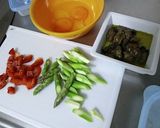 燻製牡蠣とアスパラのオムレツ☆【缶詰】作り方2写真