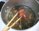 簡単！もやしとニラ　カニカマの中華スープ作り方5写真