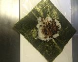 たまごと鶏そぼろのおにぎらず作り方4写真
