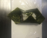 たまごと鶏そぼろのおにぎらず作り方8写真