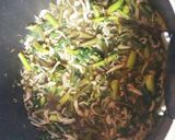 美味しい！♡わらびと春菊のピリ辛佃煮♡♡作り方2写真