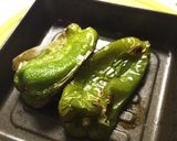 お弁当に✩超簡単！種まで美味しピーマン焼作り方2写真