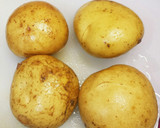 じゃがいもとイカの塩辛の炒め物♪簡単！作り方1写真