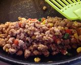 お弁当に冷凍☆ミンチ入味付きミニオムレツ作り方3写真