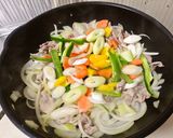 お肉と野菜たっぷり♪焼きうどん作り方6写真