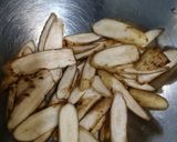 鶏レバーとゴボウのニンニク炒め作り方2写真