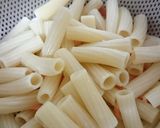 旨み濃い♪蒸し野菜たっぷりマカロニサラダ作り方1写真